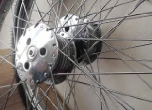 Kolo jawa stadion nový výplet